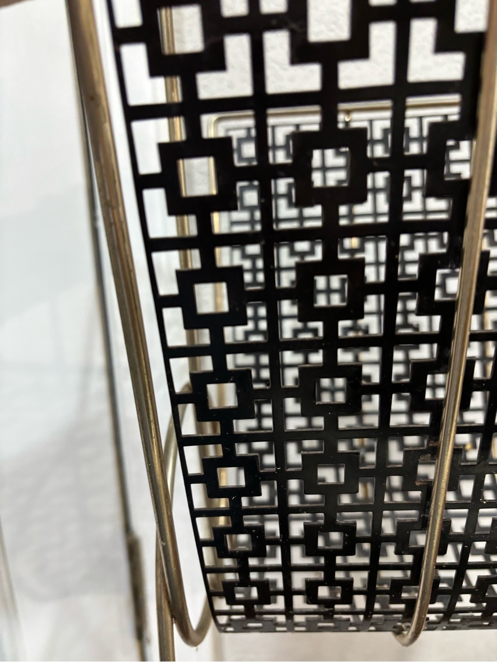 1960's MCM Magazine Rack Sleek Retro Mod Style - Picture 8 of 11